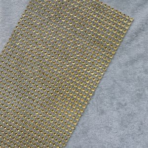 timanttistrassilevy-hirnuvilla